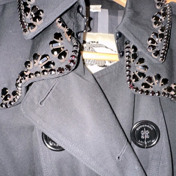 Burberry Women's Trench Coat W/Jewels - Black Size 4 Fitted. Rare - Picture 1 of 11